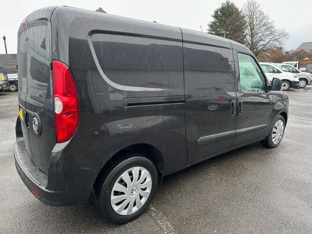 Used Vauxhall Combo 2017 for sale - 77276297: Photo 4
