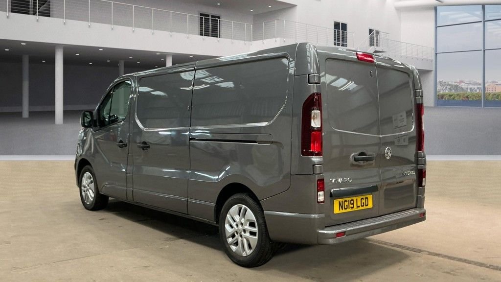 Used Vauxhall Vivaro 2019 for sale - 78030296: Photo 3