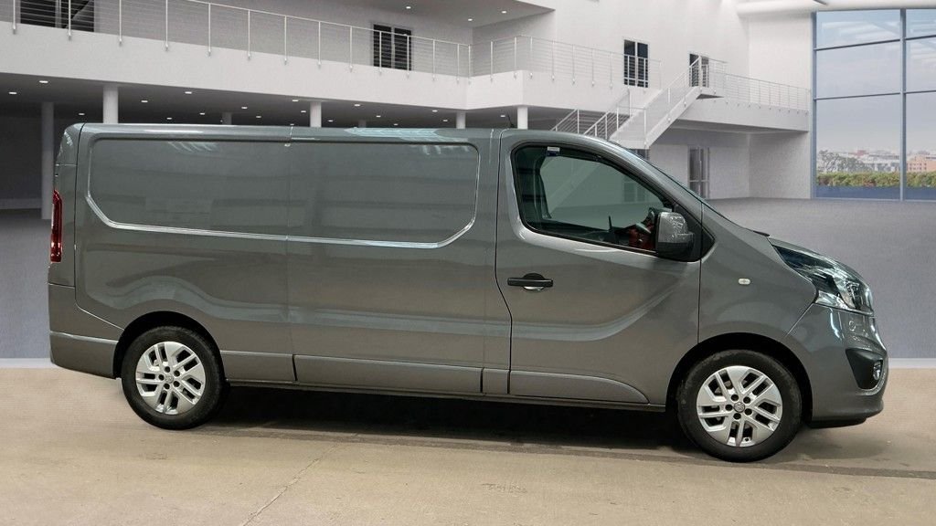 Used Vauxhall Vivaro 2019 for sale - 78030296: Photo 4