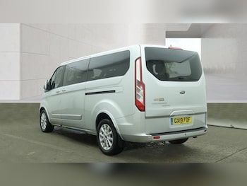 Used Ford Tourneo Custom 2019 for sale - 78672942: Photo