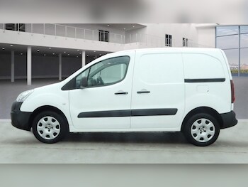 Used Peugeot Partner 2018 for sale - 77288126: Photo
