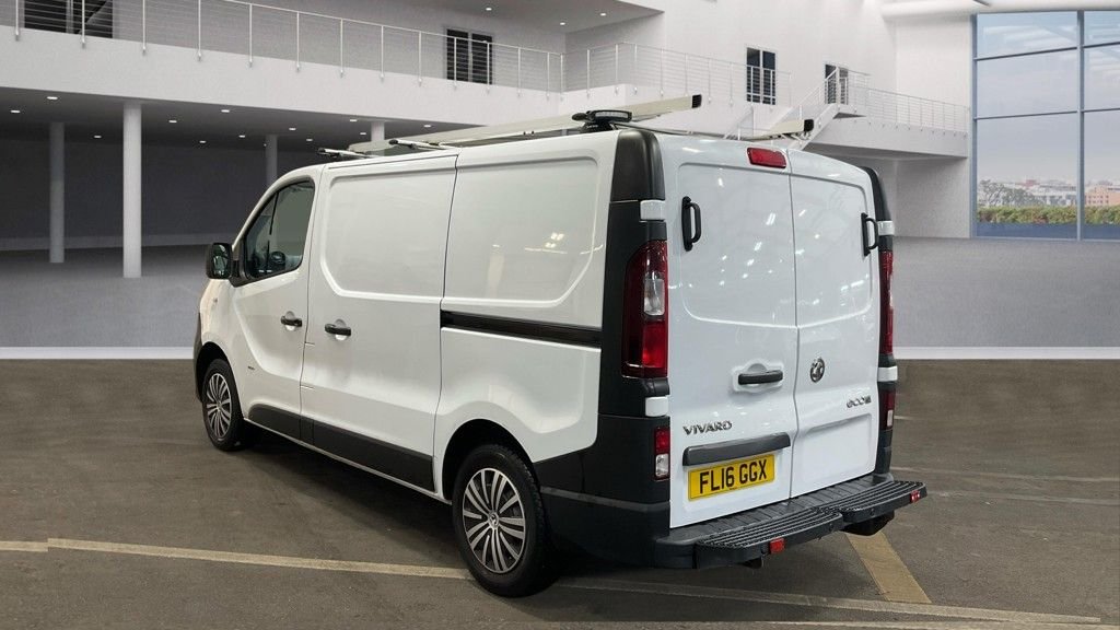 Used Vauxhall Vivaro 2016 for sale - 77680854: Photo 4