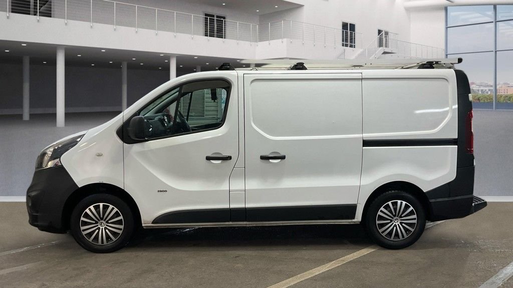 Used Vauxhall Vivaro 2016 for sale - 77680854: Photo 6