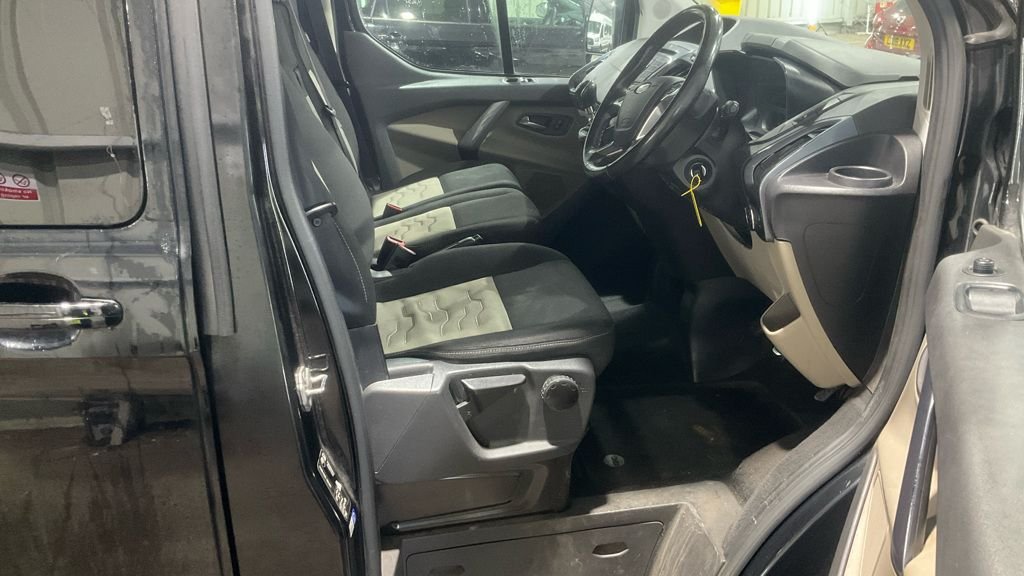 Used Ford Tourneo Custom 2017 for sale - 76941586: Photo 13