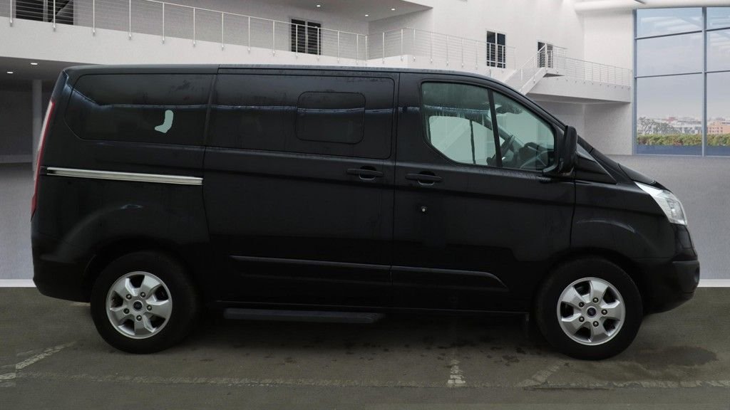 Used Ford Tourneo Custom 2017 for sale - 76941586: Photo 4