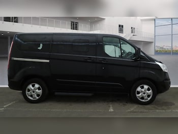 Used Ford Tourneo Custom 2017 for sale - 76941586: Photo