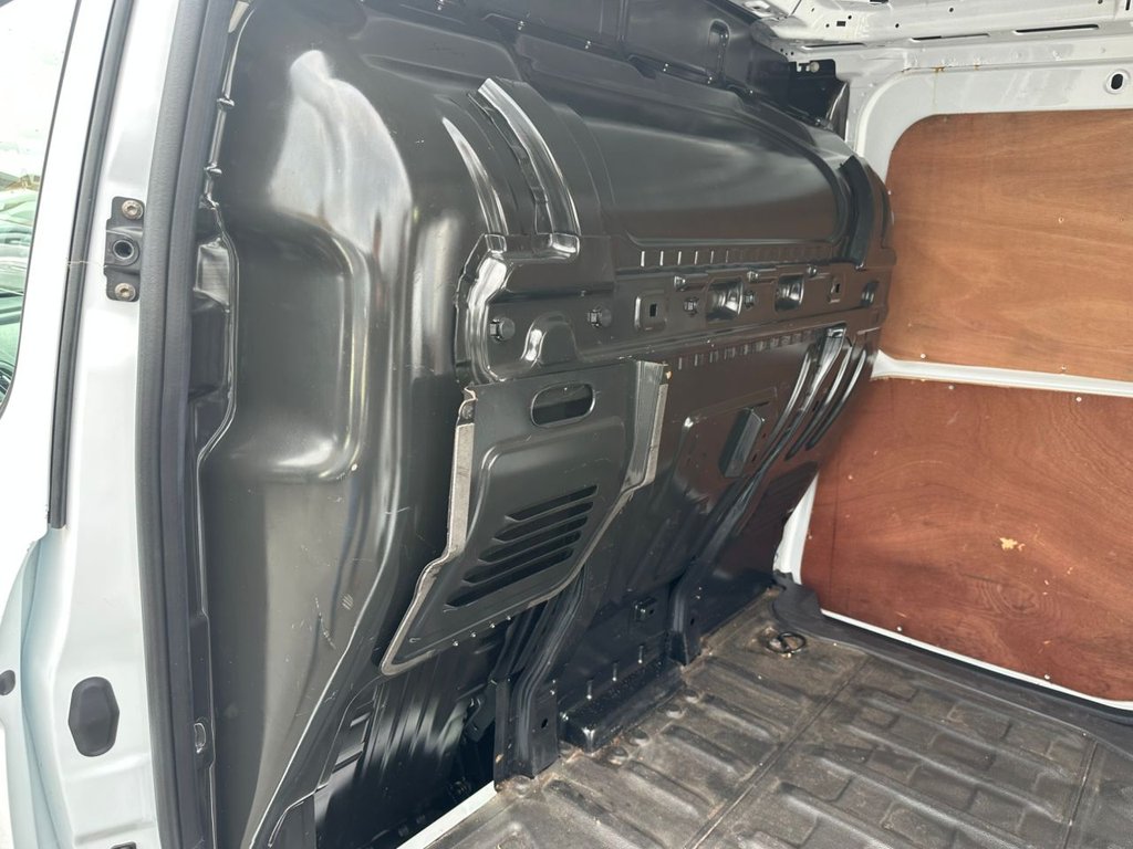 Used Ford Transit Connect 2017 for sale - 78074244: Photo 18