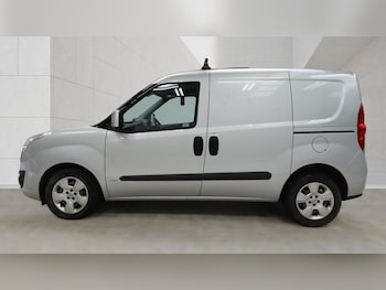 Used Vauxhall Combo 2018 for sale - 78232815: Photo
