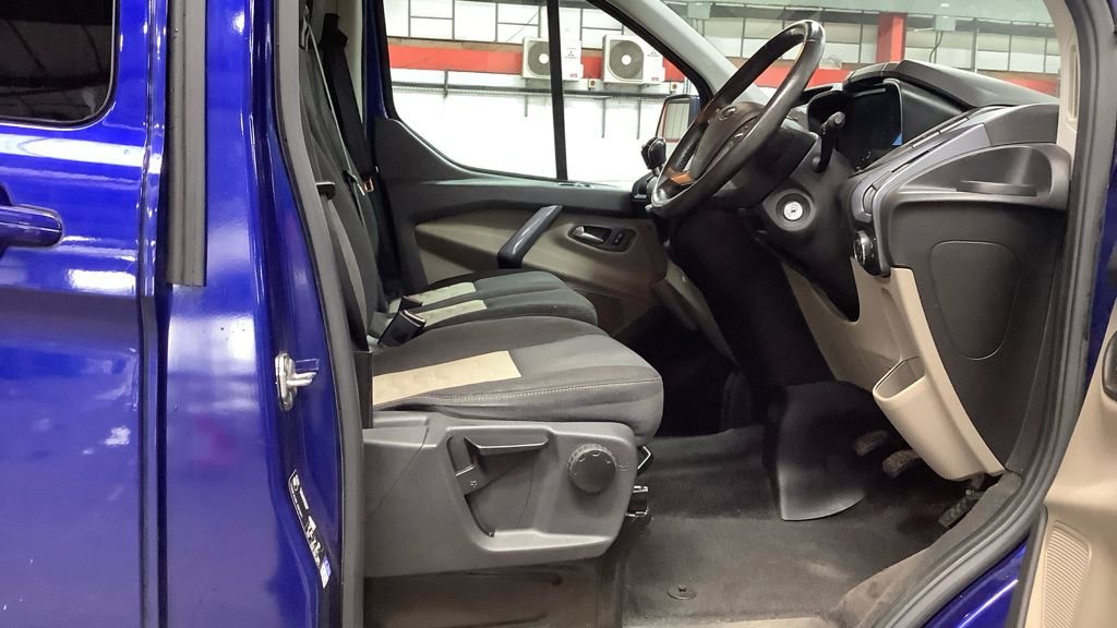 Used Ford Tourneo Custom 2017 for sale - 76178414: Photo 15