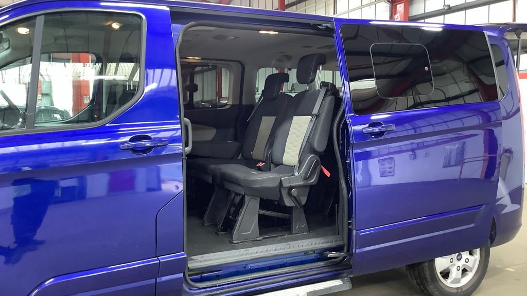 Used Ford Tourneo Custom 2017 for sale - 76178414: Photo 16