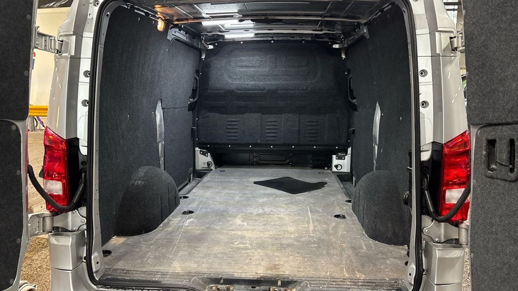 Used Mercedes-Benz Vito 2019 for sale - 77205401: Photo 21