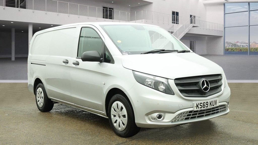 Used Mercedes-Benz Vito 2019 for sale - 77205401: Photo 3