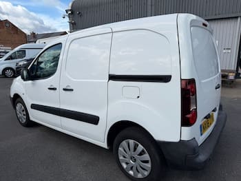 Used Peugeot Partner 2018 for sale - 79723263: Photo