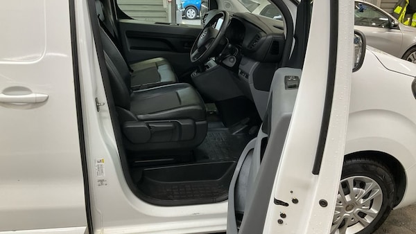 Used Vauxhall Vivaro 2019 for sale - 76250115: Photo 15