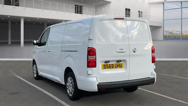 Used Vauxhall Vivaro 2019 for sale - 76250115: Photo 5