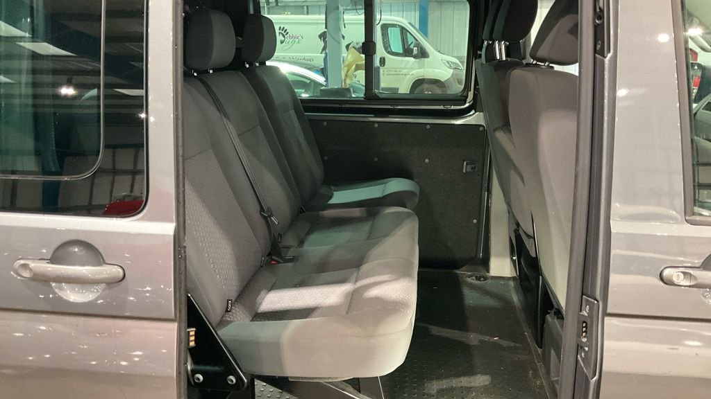 Used Volkswagen Transporter 2015 for sale - 77499398: Photo 10