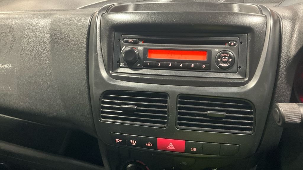 Used Vauxhall Combo 2018 for sale - 77342073: Photo 14