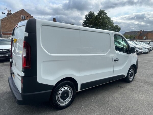 Used Vauxhall Vivaro 2017 for sale - 75924238: Photo 5