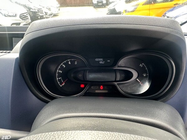 Used Vauxhall Vivaro 2017 for sale - 75924238: Photo 8