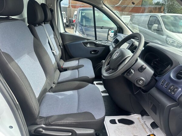 Used Vauxhall Vivaro 2017 for sale - 75924238: Photo 9