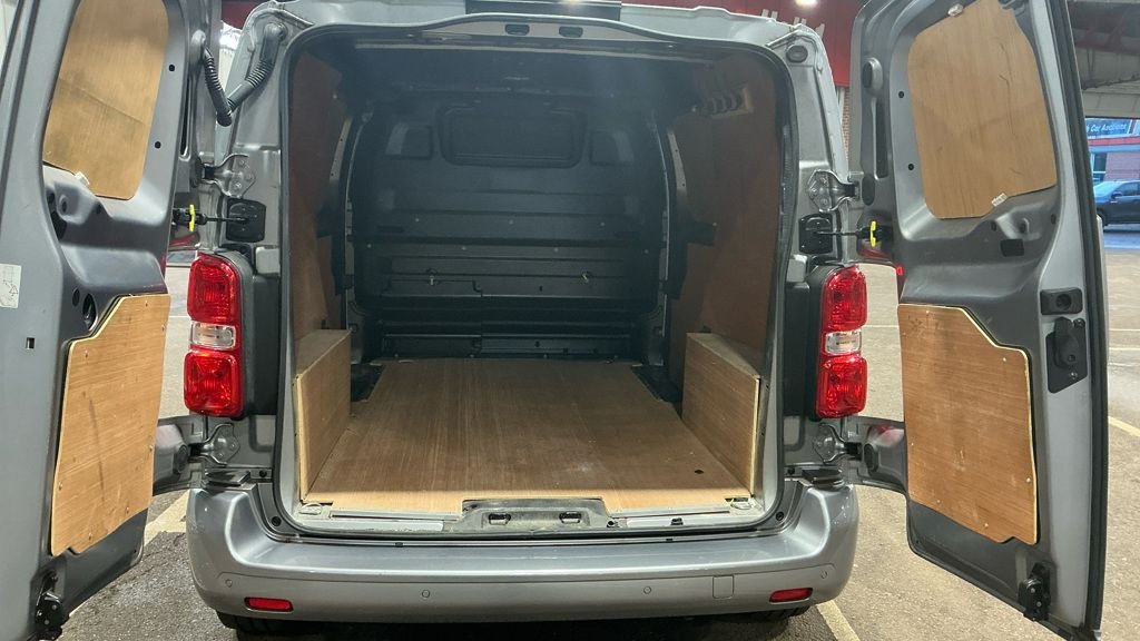 Used Vauxhall Vivaro 2021 for sale - 77583510: Photo 14