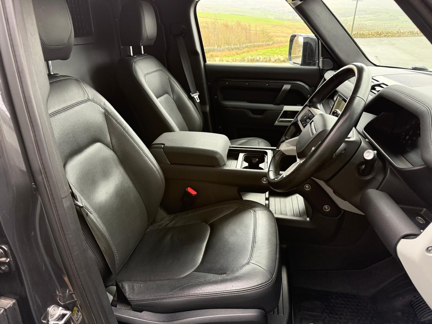 Used Land Rover Defender 2023 for sale - 77818494: Photo 10