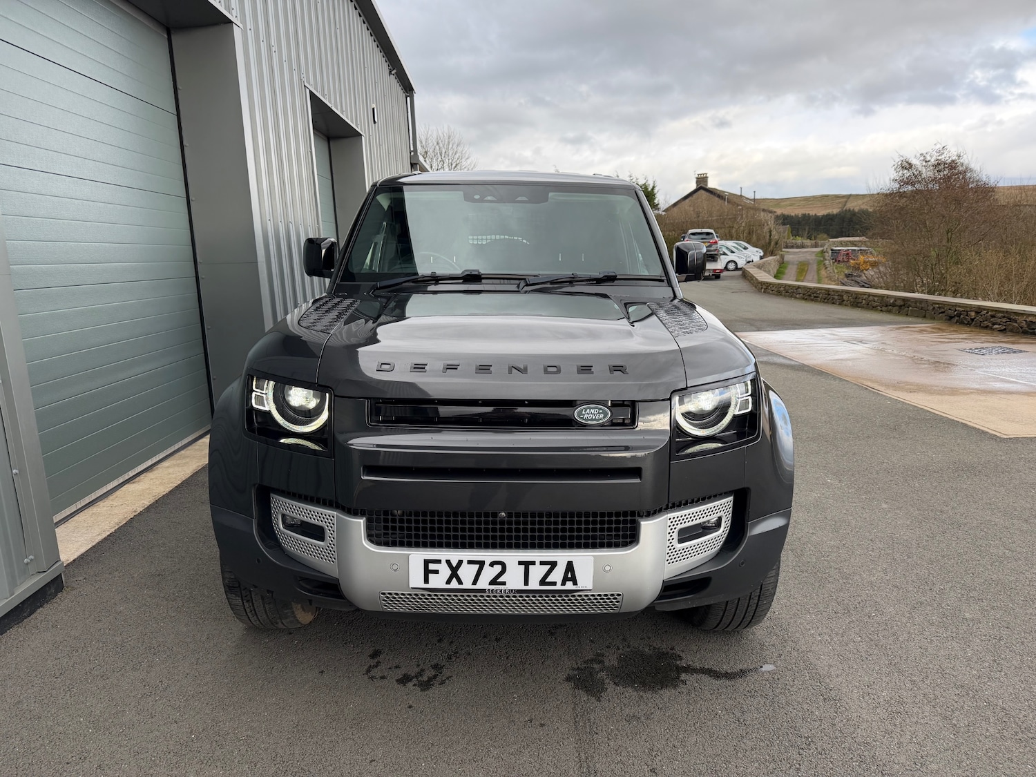 Used Land Rover Defender 2023 for sale - 77818494: Photo 4