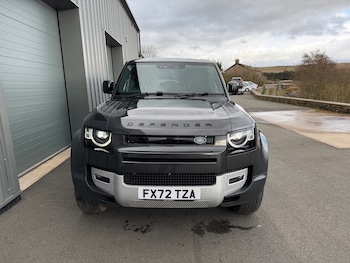 Used Land Rover Defender 2023 for sale - 77818494: Photo