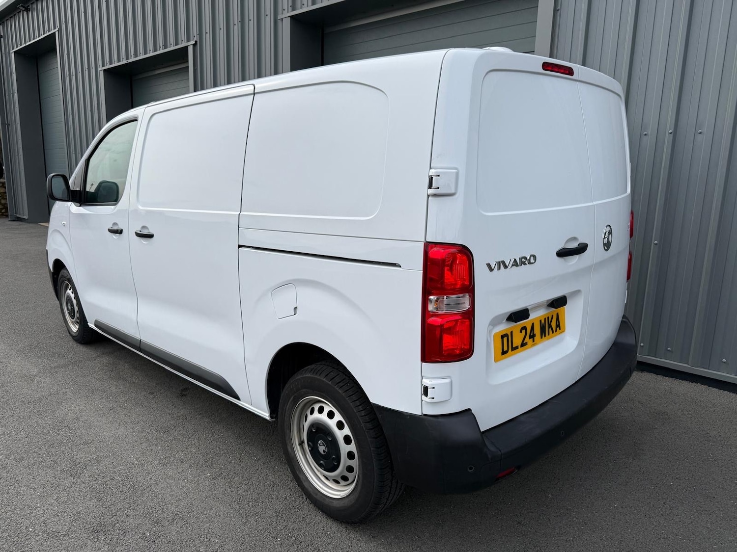 Used Vauxhall Vivaro 2024 for sale - 78132476: Photo 3