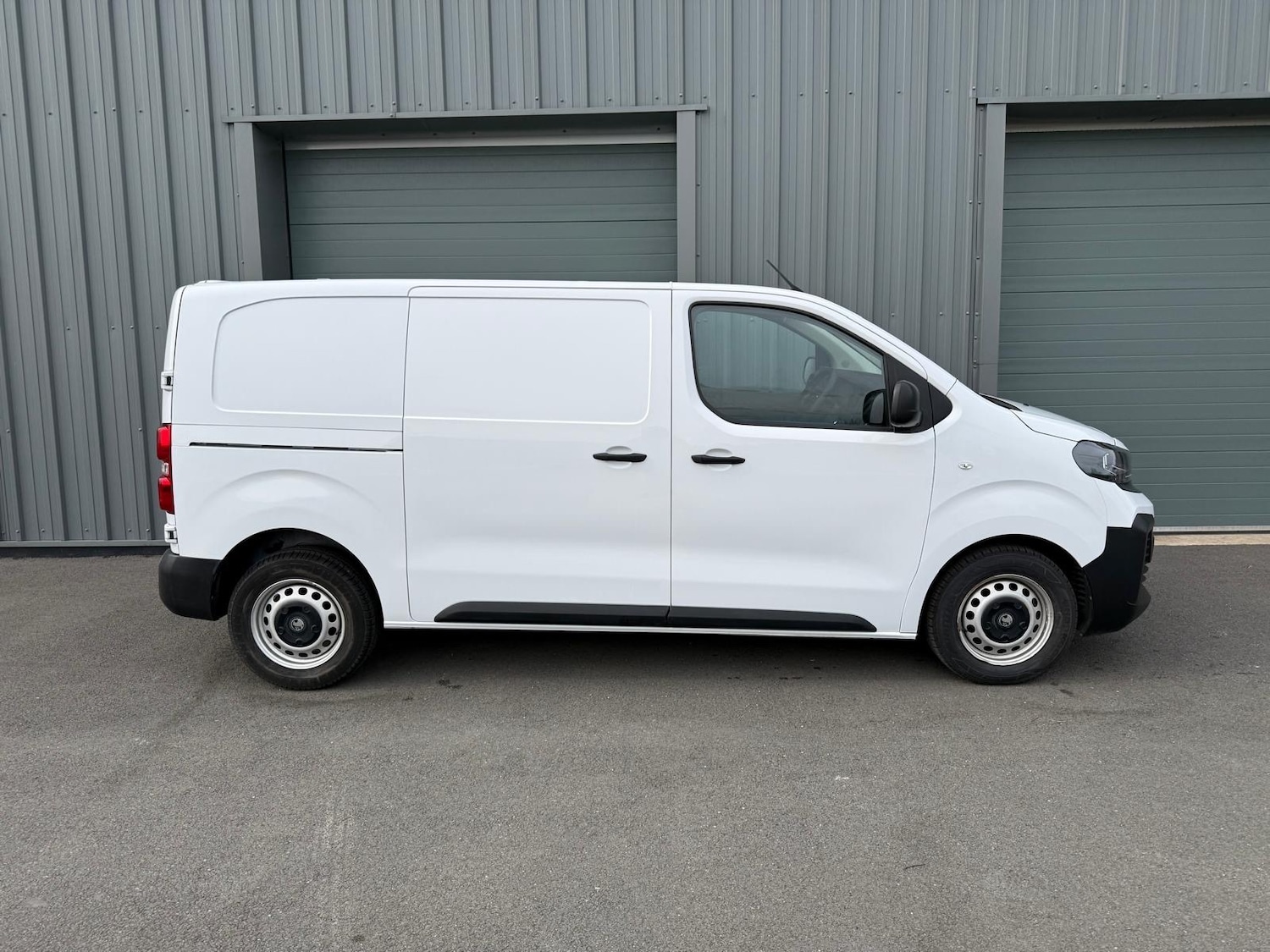 Used Vauxhall Vivaro 2024 for sale - 78132476: Photo 6