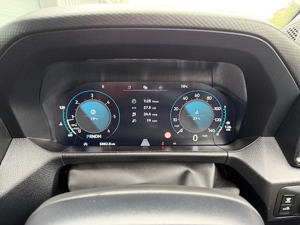 Used Volkswagen Amarok 2024 for sale - 76300575: Photo 15