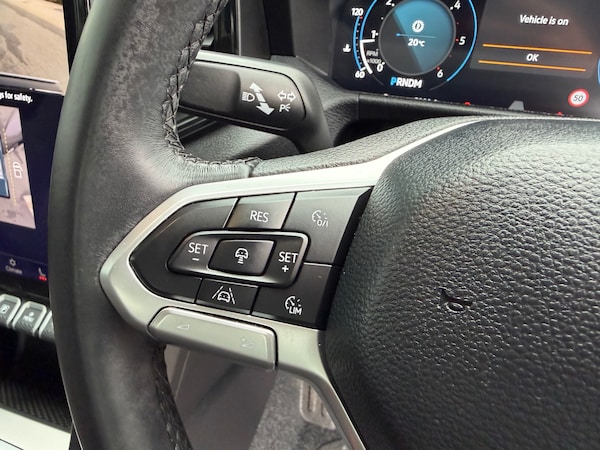 Used Volkswagen Amarok 2024 for sale - 76300575: Photo 19