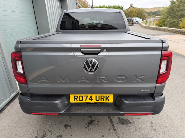 Used Volkswagen Amarok 2024 for sale - 76300575: Photo 8