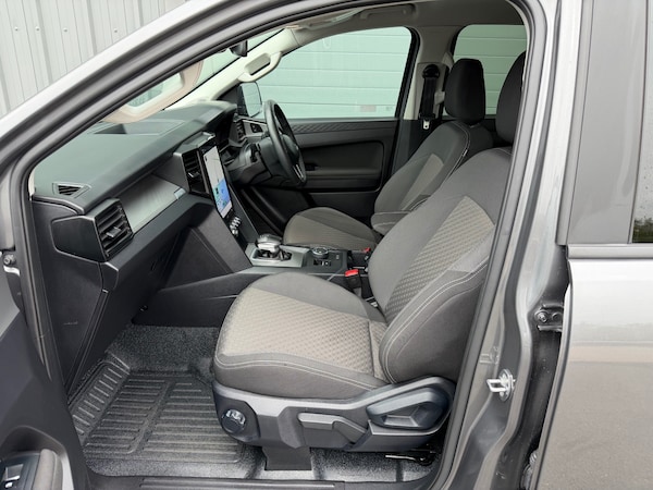 Used Volkswagen Amarok 2024 for sale - 76300575: Photo 9