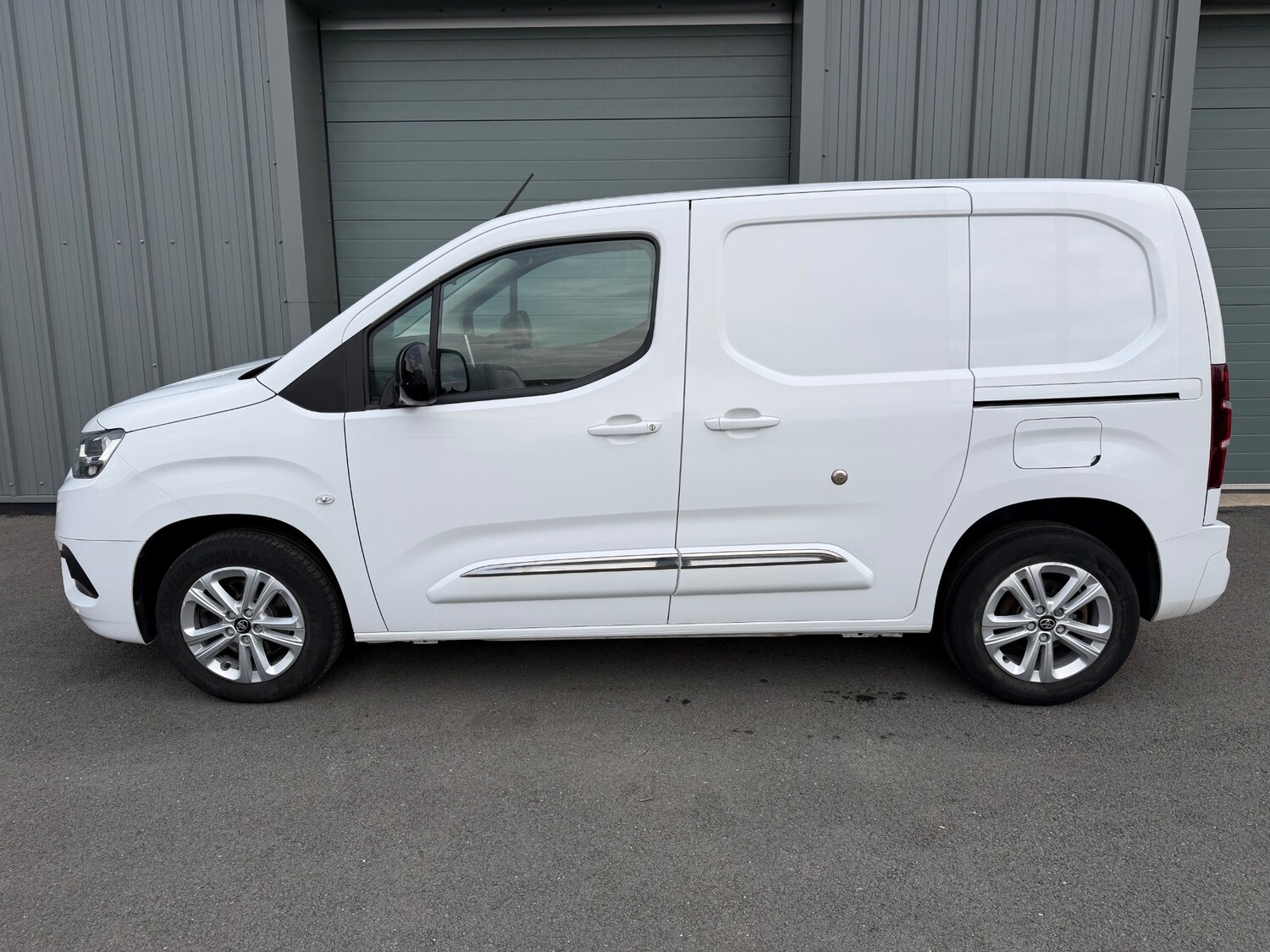 Used Toyota ProAce 2022 for sale - 78033573: Photo 2