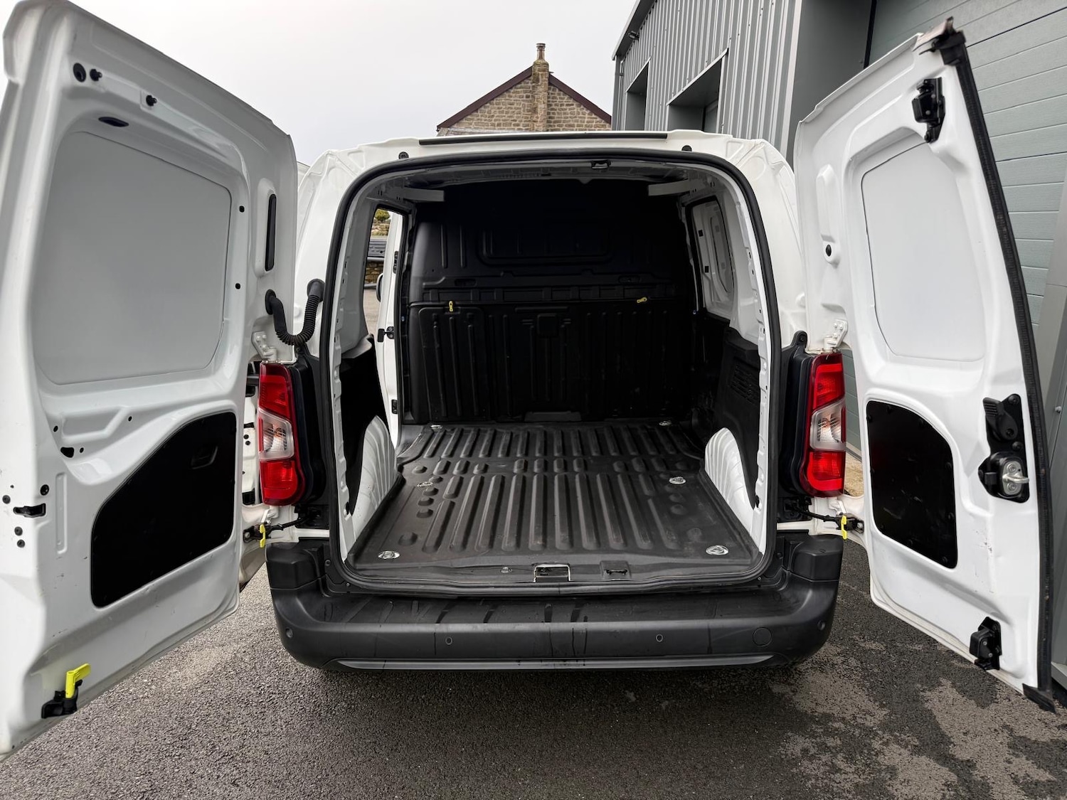 Used Toyota ProAce 2022 for sale - 77722494: Photo 14