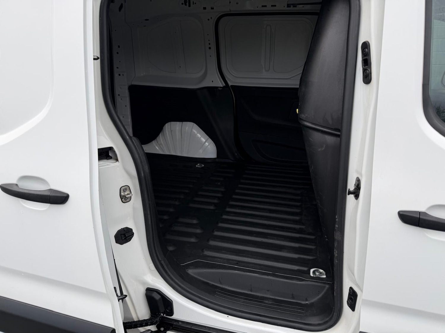 Used Toyota ProAce 2022 for sale - 77722494: Photo 17