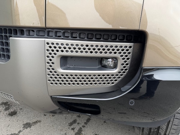 Used Land Rover Defender 2024 for sale - 76288679: Photo 15