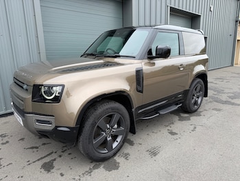 Land Rover - Defender