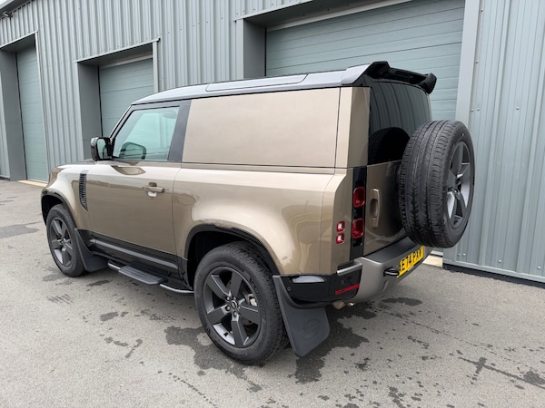 Used Land Rover Defender 2024 for sale - 76288679: Photo 3