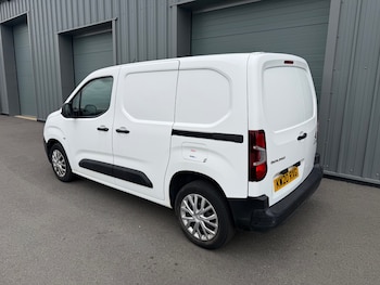 Used Citroen Berlingo 2020 for sale - 76098849: Photo