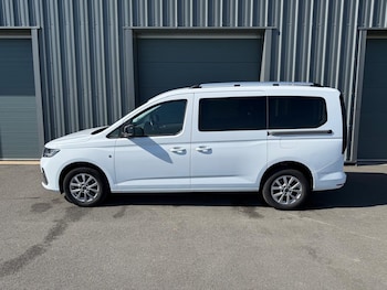 Used Ford Tourneo Connect 2024 for sale - 78365215: Photo
