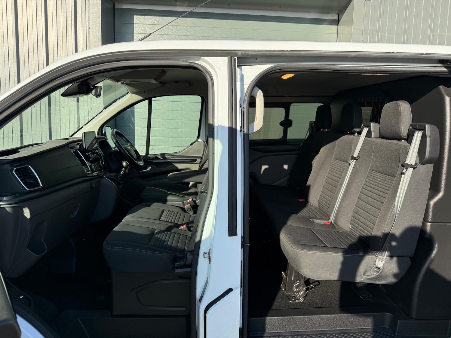 Used Ford Transit Custom 2023 for sale - 76690079: Photo 8