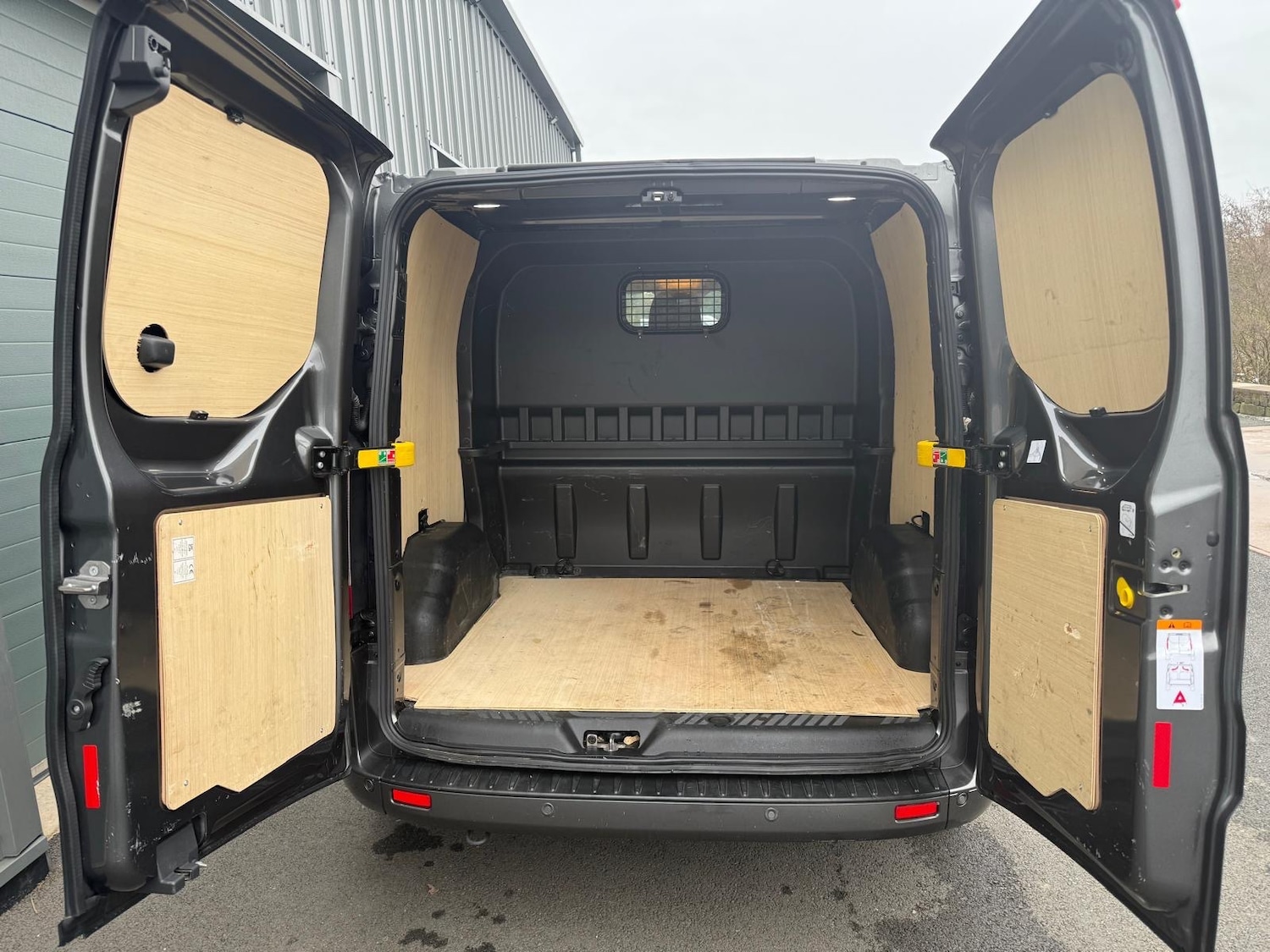 Used Ford Transit Custom 2023 for sale - 77151591: Photo 18