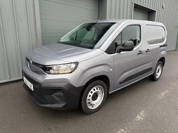 Used Citroen Berlingo 2025 for sale - 76220399: Photo