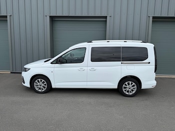 Used Ford Tourneo Connect 2024 for sale - 78758685: Photo
