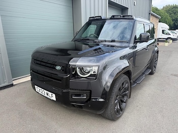 Used Land Rover Defender 2023 for sale - 79115928: Photo