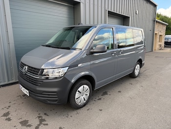 Used Volkswagen Transporter 2024 for sale - 76000473: Photo