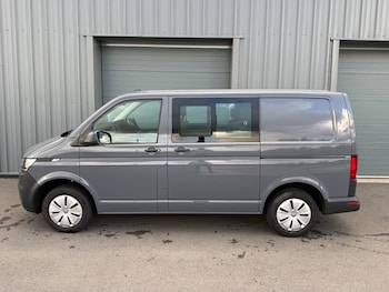 Used Volkswagen Transporter 2024 for sale - 76000473: Photo