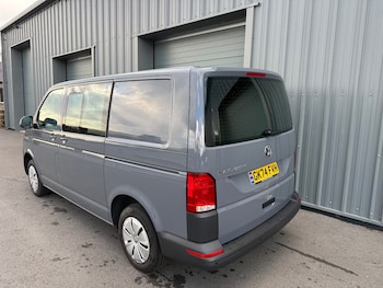 Used Volkswagen Transporter 2024 for sale - 76000473: Photo